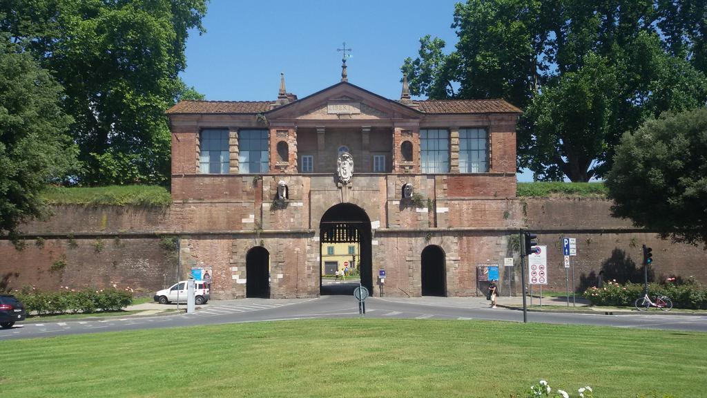 Tangohotel Lucca Exterior foto